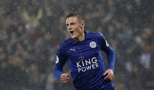 Jamie Vardy celebrates