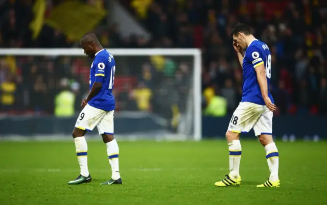 Enner Valencia and Gareth Barry of Everton look dejected after the final whistle