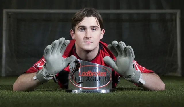 Airdrieonians goalkeeper Rohan Ferguson with his Ladbrokes player of the month award