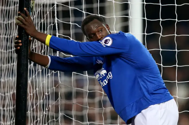 Romelu Lukaku of Everton reacts