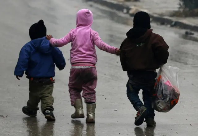 Children inside rebel-held Aleppo (13 December 2016)