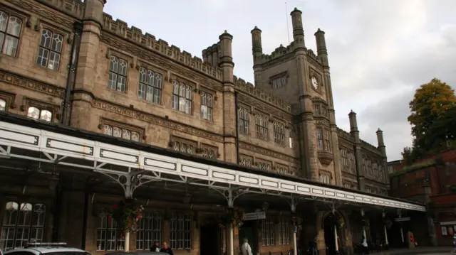 Shrewsbury train station