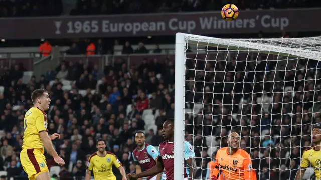 Sam Vokes heads over for Burnley