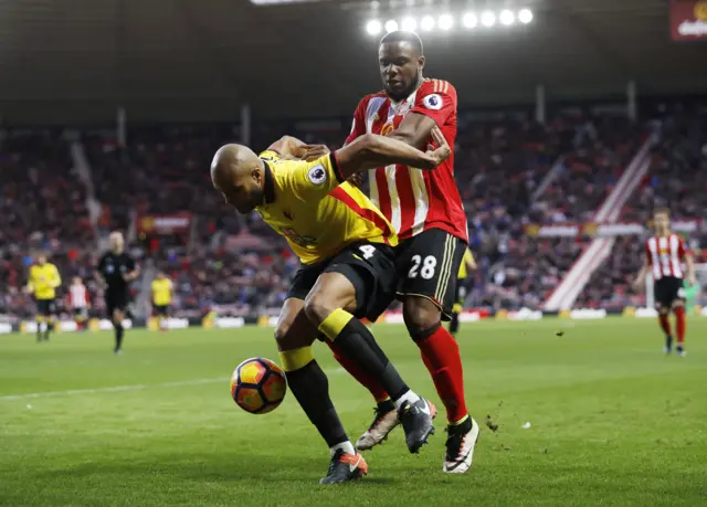 Younes Kaboul and Victor Anichebe