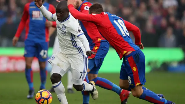 Kante fights for the ball