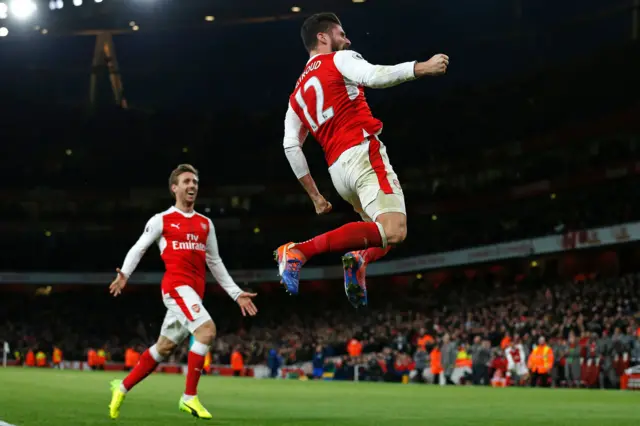 Giroud celebrates