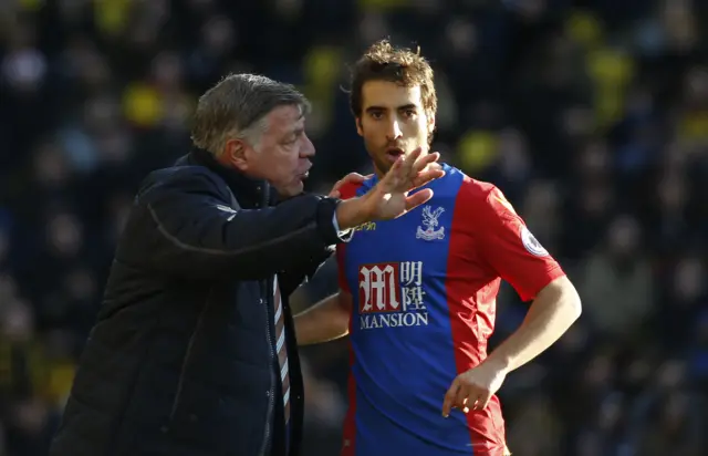 Sam Allardyce talks to Mathieu Flamini