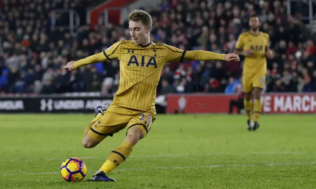 Christian Eriksen hits the bar