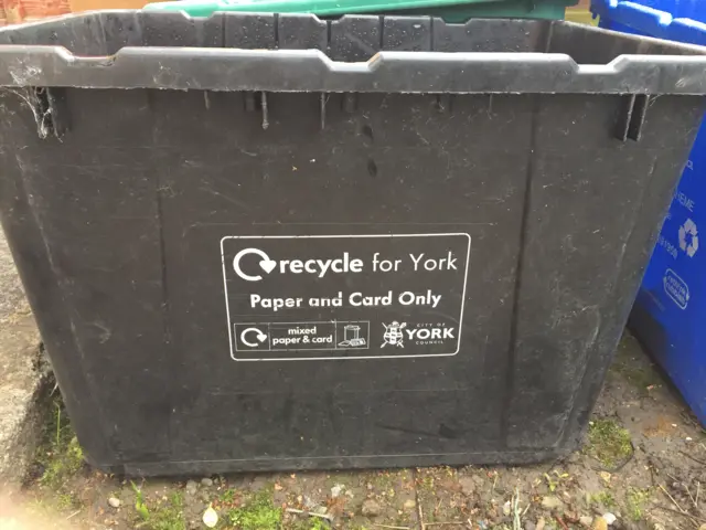 reycling bin