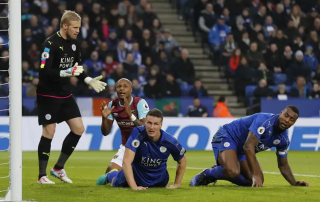 Andre Ayew looks dejected