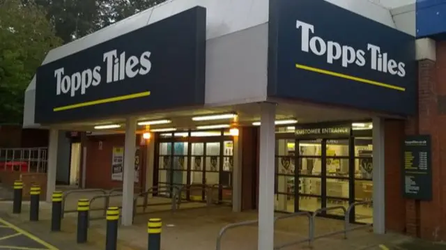 Topps Tiles store