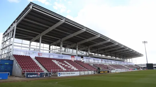 Sixfields