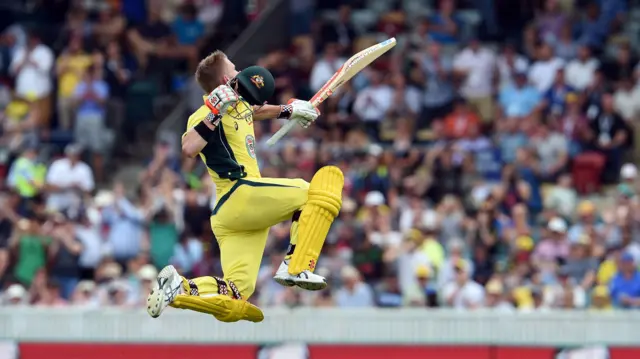 David Warner celebrates his century