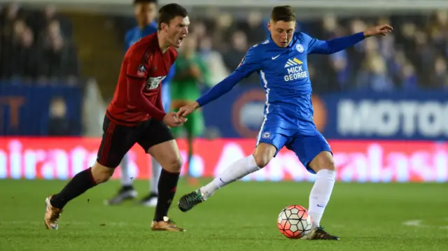 Harry Beautyman passes the ball