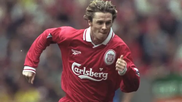 Steve McManaman playing for Liverpool