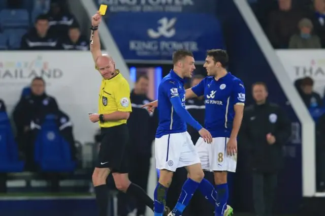 Jamie Vardy shown a yellow a card