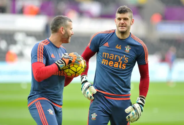 Fraser Forster warms up