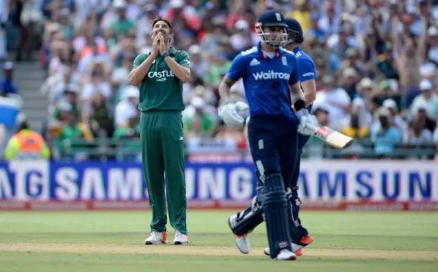 South Africa celebrate after dismissing Chris Woakes