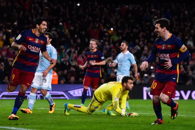 Luis Suarez celebrates