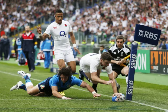 George Ford scores a try for England