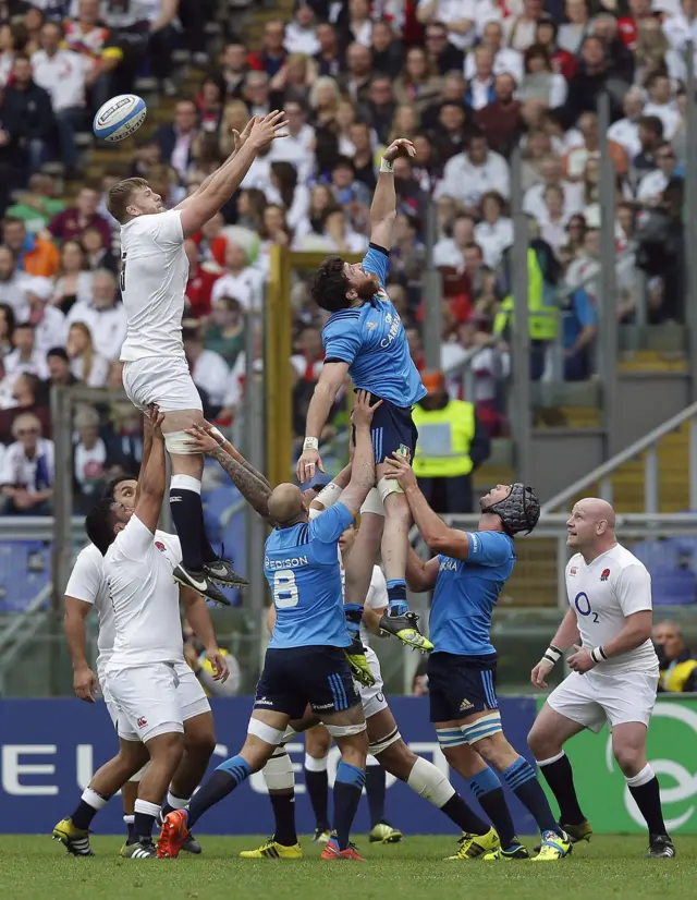 Players jump in the line-out