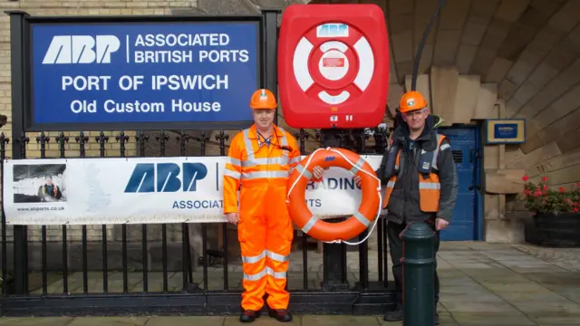 Phil Chesney from Ipswich Haven Marina and Richard Lungley, Marine Supervisor Port of Ipswich