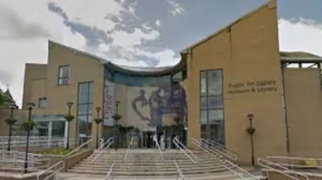 Rugby Art Gallery,Museum and Library