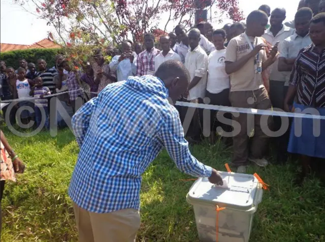 Kizza Besigye votes