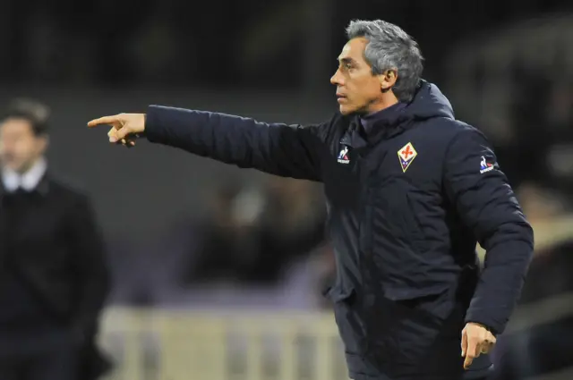 Paulo Sousa gestures