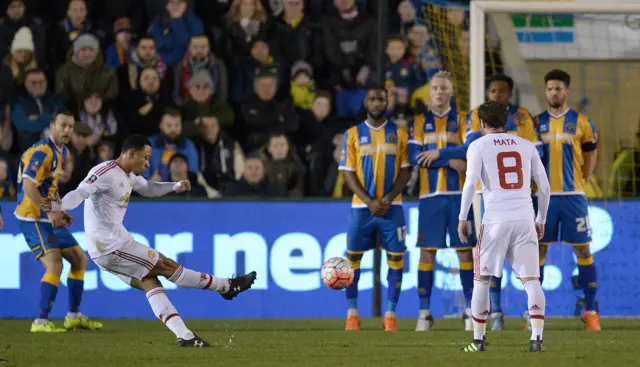 Memphis Depay takes a free kick for Manchester United