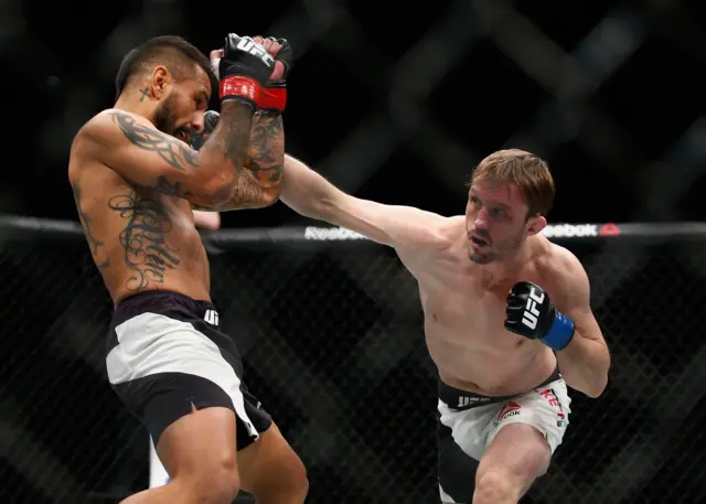 Brad Pickett v Francisco Rivera