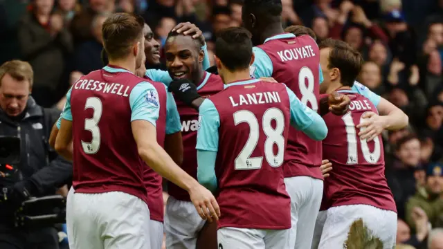 Michail Antonio celebrates