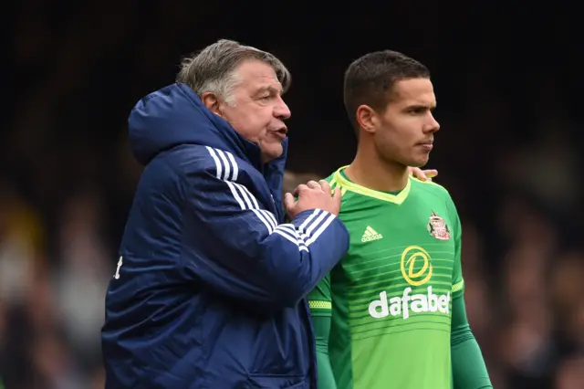 Jack Rodwell prepares to come on