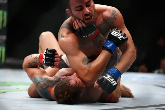 amirkhani beats wilkinson