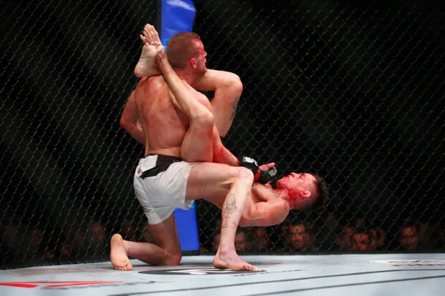 Grant beats Vera