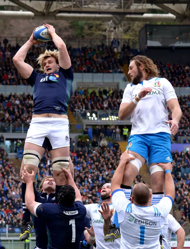 Richie Gray of Scotland grabs the ball