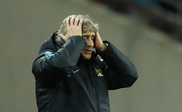 Manuel Pellegrini looks dejected