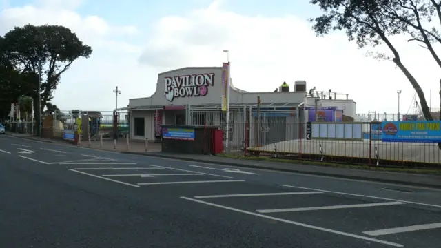 Pavilion Bowl