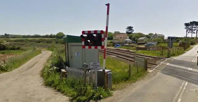 Gwinear Road level crossing