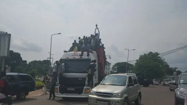 Fans in Kinshasa