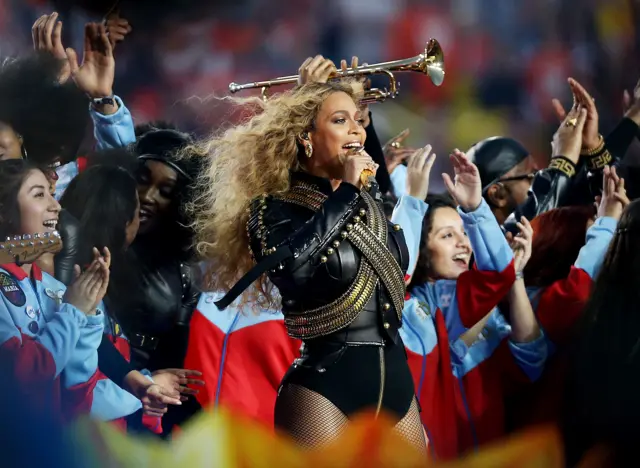 Beyonce performs