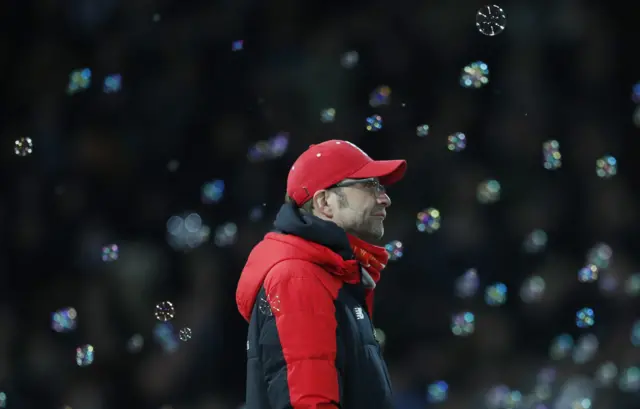 Jurgen Klopp looks dejected