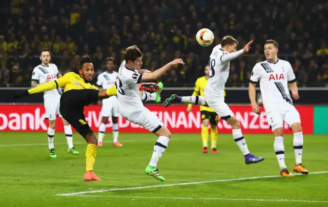 Pierre-Emerick Aubameyang shoots towards goal