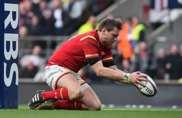 Dan Biggar scores a try for Wales