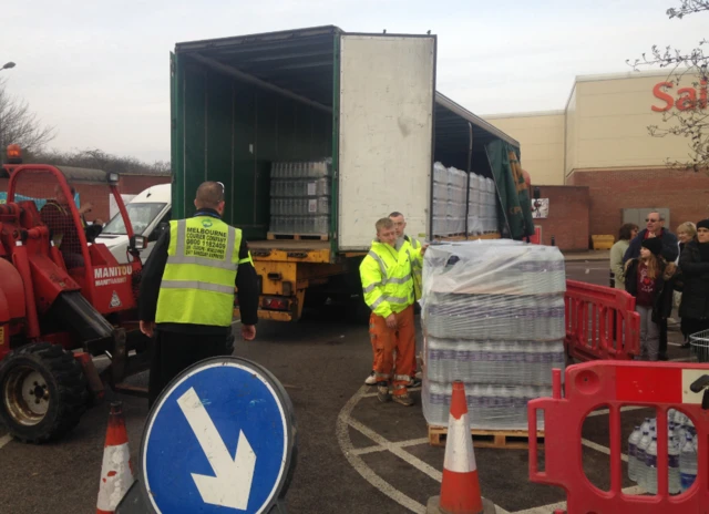 Bottled water being made available for south-east Derbyshire residents after Severn Trent Water found a chlorine problem at one of its reservoirs