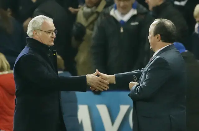 Claudio Ranieri shakes hands with Rafa Benitez