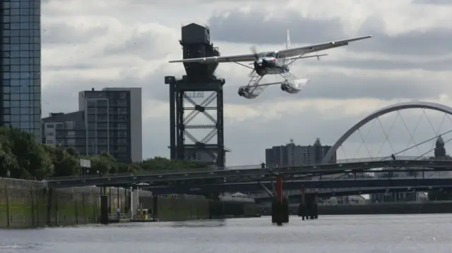 Seaplane in Glasgow