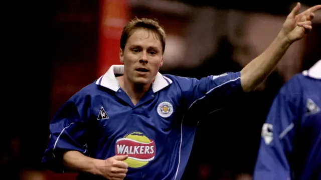 Steve Guppy playing for Leicester