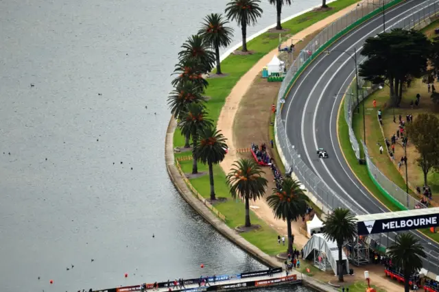 Ariel view of qualifying