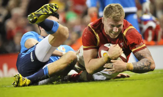 Ross Moriarty scores a try for Wales